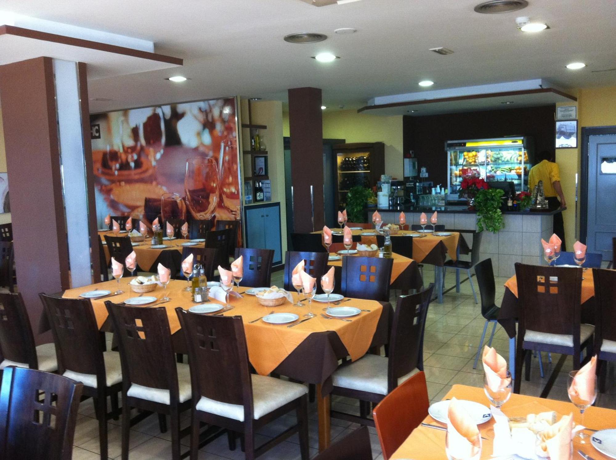 Hotel El Cruce Moraleda Moraleda De Zafayona Ngoại thất bức ảnh